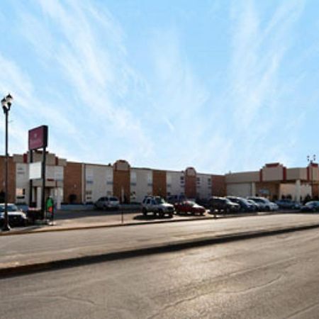 Hotel Ramada By Wyndham Yorkton Exteriér fotografie