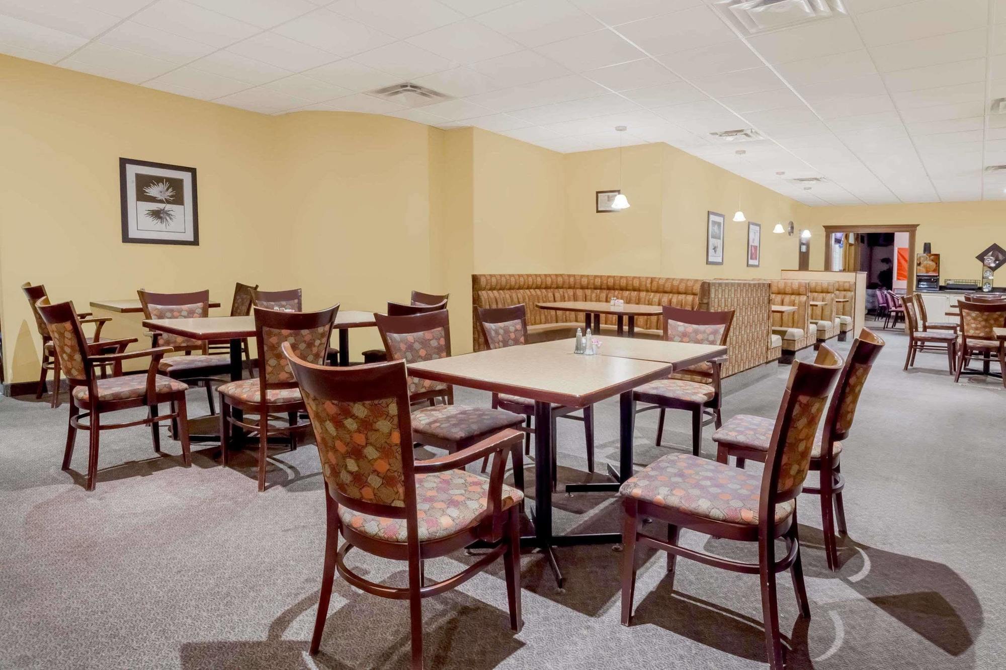 Hotel Ramada By Wyndham Yorkton Exteriér fotografie