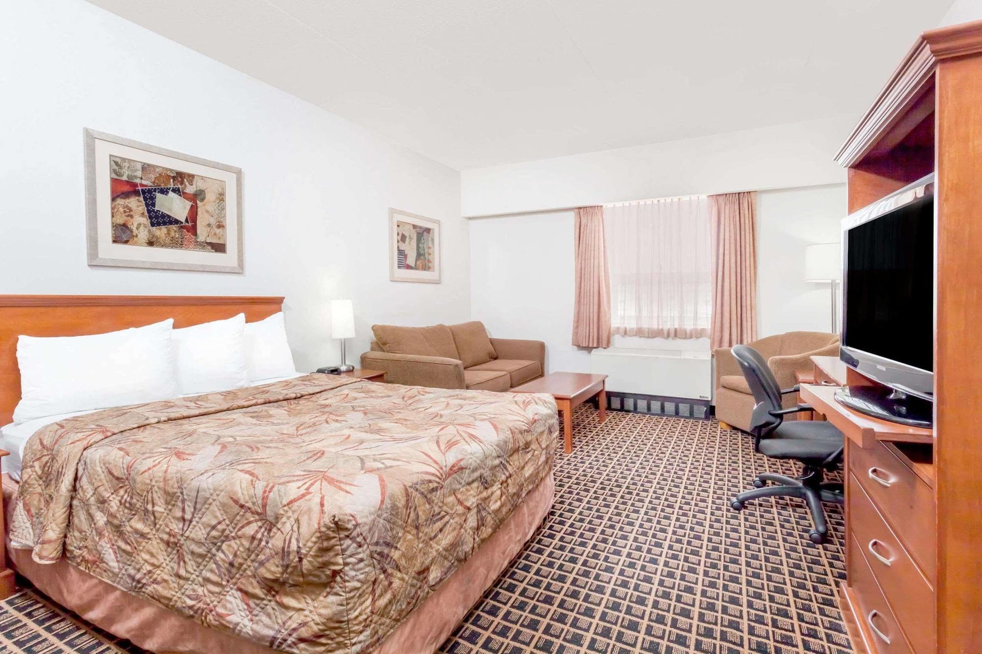Hotel Ramada By Wyndham Yorkton Exteriér fotografie
