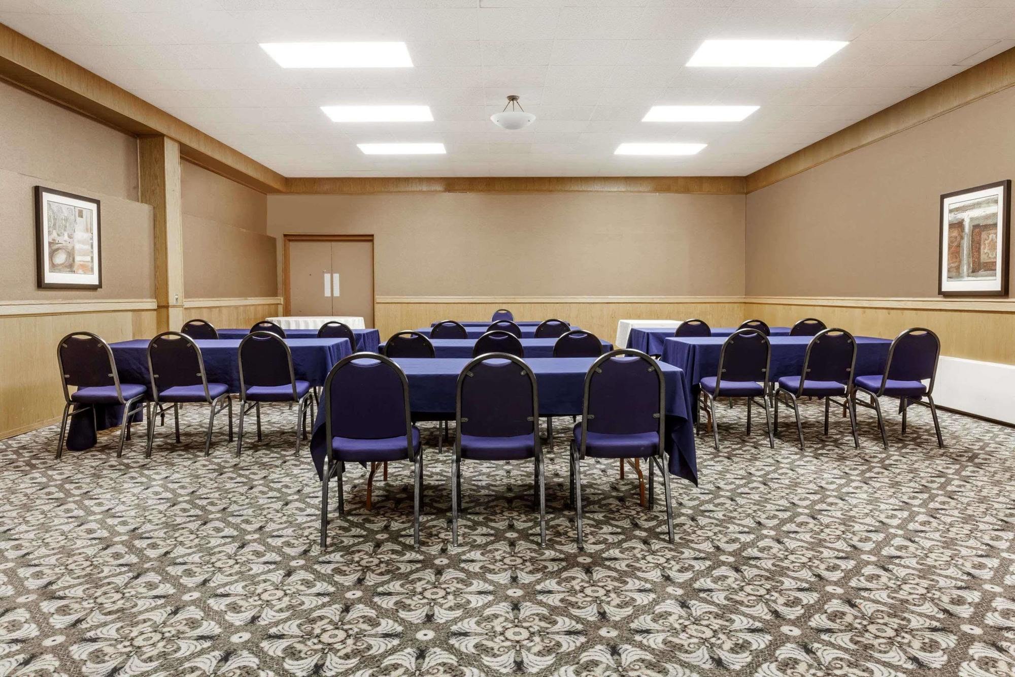 Hotel Ramada By Wyndham Yorkton Exteriér fotografie